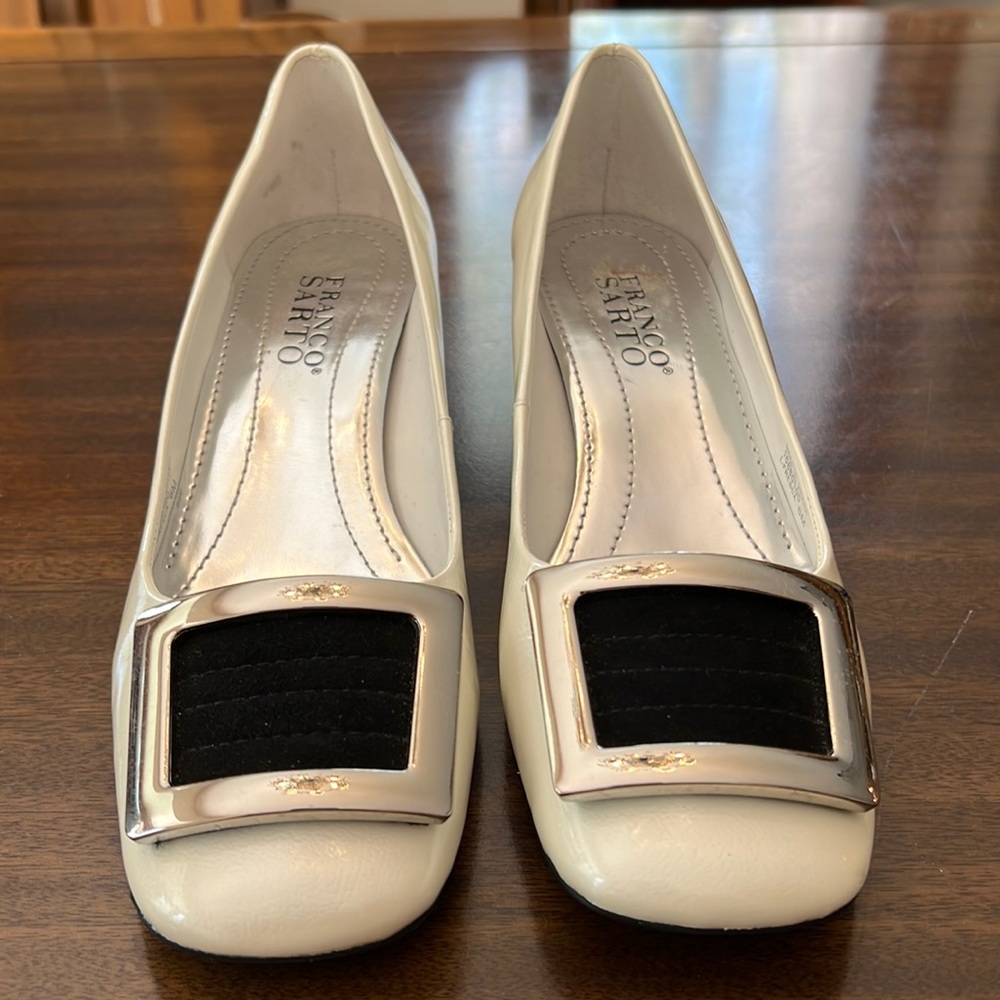Franco Sarto Leather Pearl Finish Womens Shows with Buckles, Great Condition, 6M